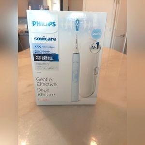 Phillips Sonicare Power Toothbrush 4700